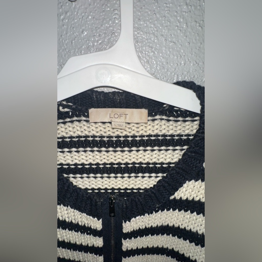 LOFT Women's Black and Cream Striped Cardigan - Picture 4 of 4